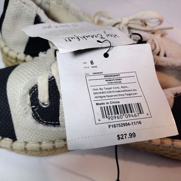 DV by Dolce Vita "Roxie" Platform Canvas Sneakers Striped New w/Tags - Picture 10 of 14